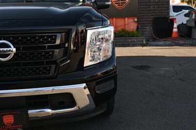 2020 Nissan Titan SV   - Photo 5 - Norwalk, CA 90650-2241