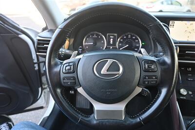 2017 Lexus IS 200t   - Photo 31 - Norwalk, CA 90650-2241