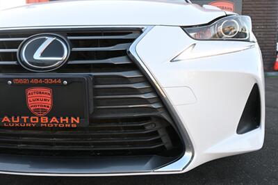 2017 Lexus IS 200t   - Photo 4 - Norwalk, CA 90650-2241