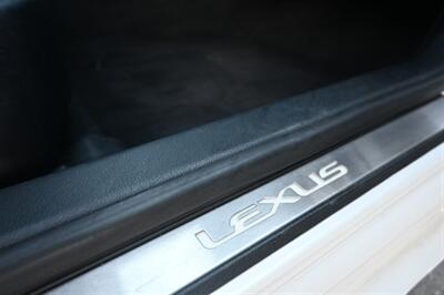 2017 Lexus IS 200t   - Photo 64 - Norwalk, CA 90650-2241
