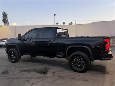 2022 Chevrolet Silverado 2500HD LTZ   - Photo 11 - Norwalk, CA 90650-2241