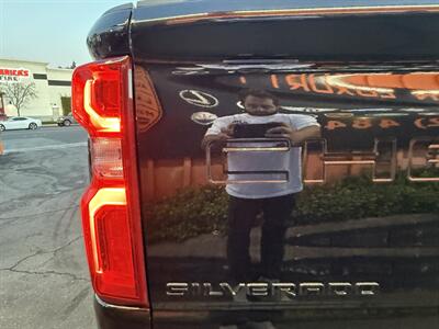 2022 Chevrolet Silverado 2500HD LTZ   - Photo 14 - Norwalk, CA 90650-2241