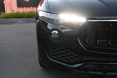 2018 Maserati Levante   - Photo 3 - Norwalk, CA 90650-2241