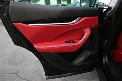 2018 Maserati Levante   - Photo 43 - Norwalk, CA 90650-2241