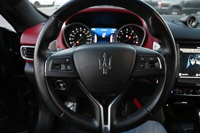 2018 Maserati Levante   - Photo 27 - Norwalk, CA 90650-2241