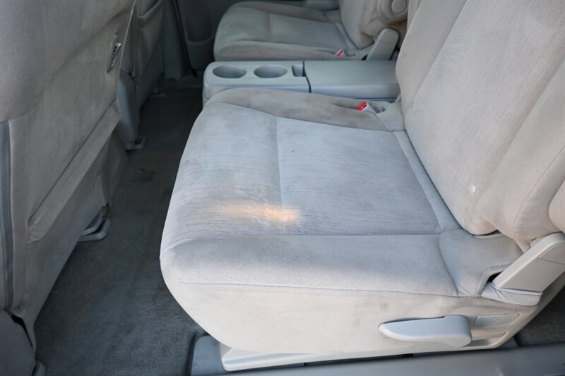 2017 Nissan Quest SV photo 41