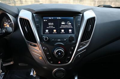 2017 Hyundai VELOSTER   - Photo 26 - Norwalk, CA 90650-2241