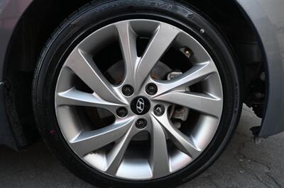 2017 Hyundai VELOSTER   - Photo 11 - Norwalk, CA 90650-2241