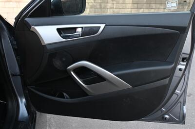 2017 Hyundai VELOSTER   - Photo 39 - Norwalk, CA 90650-2241