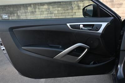 2017 Hyundai VELOSTER   - Photo 12 - Norwalk, CA 90650-2241