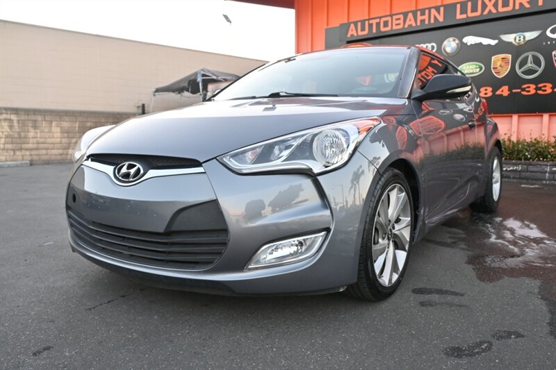 2017 Hyundai Veloster Value Edition R-Spec Turbo photo 6
