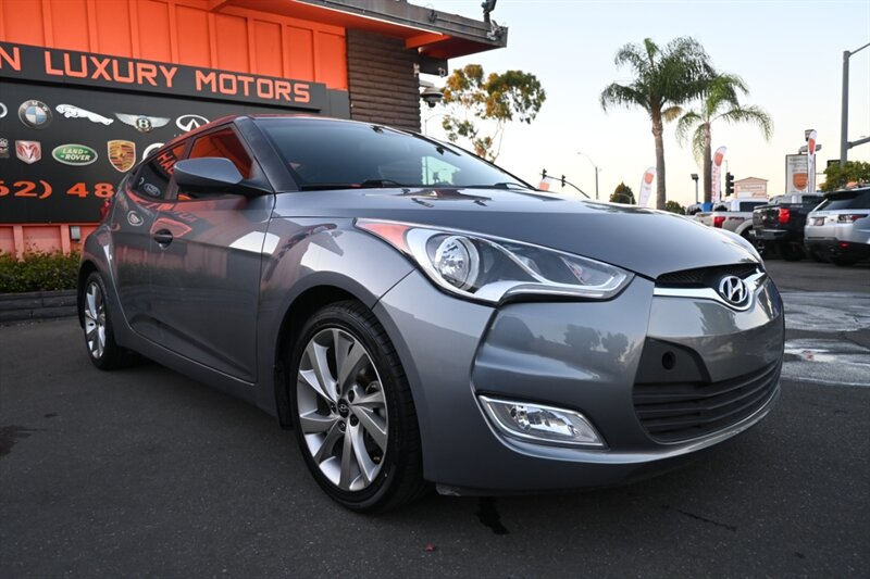 2017 Hyundai Veloster Value Edition R-Spec Turbo photo 10