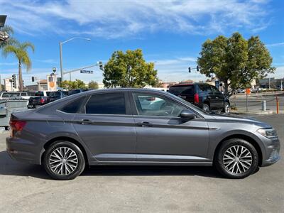 2019 Volkswagen Jetta SEL   - Photo 18 - Norwalk, CA 90650-2241