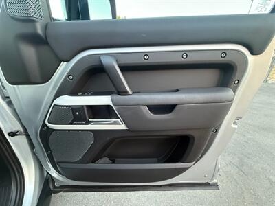 2020 Land Rover Defender 110 First Edition - Photo 41 - Norwalk, CA 90650-2241