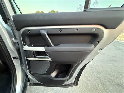 2020 Land Rover Defender 110 First Edition - Photo 38 - Norwalk, CA 90650-2241