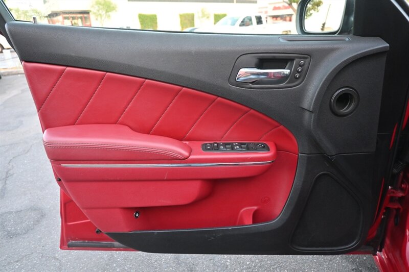 2013 Dodge Charger R/T Road and Track photo 19