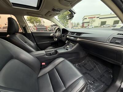 2015 Lexus CT 200h   - Photo 63 - Norwalk, CA 90650-2241