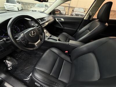 2015 Lexus CT 200h   - Photo 35 - Norwalk, CA 90650-2241