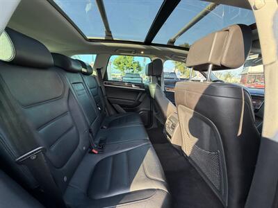 2012 Volkswagen Touareg Hybrid   - Photo 61 - Norwalk, CA 90650-2241