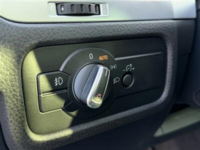 2012 Volkswagen Touareg Hybrid   - Photo 43 - Norwalk, CA 90650-2241