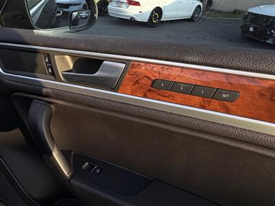 2012 Volkswagen Touareg Hybrid   - Photo 63 - Norwalk, CA 90650-2241