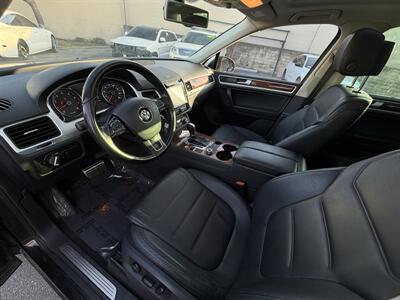 2012 Volkswagen Touareg Hybrid   - Photo 39 - Norwalk, CA 90650-2241