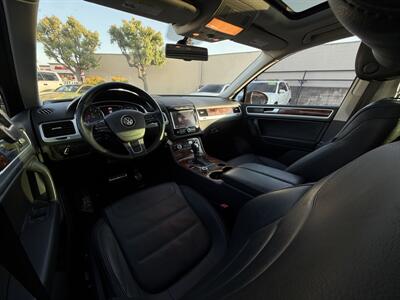 2012 Volkswagen Touareg Hybrid   - Photo 55 - Norwalk, CA 90650-2241