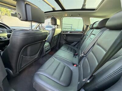 2012 Volkswagen Touareg Hybrid   - Photo 51 - Norwalk, CA 90650-2241