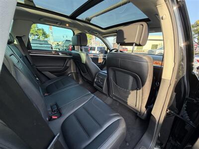 2012 Volkswagen Touareg Hybrid   - Photo 62 - Norwalk, CA 90650-2241