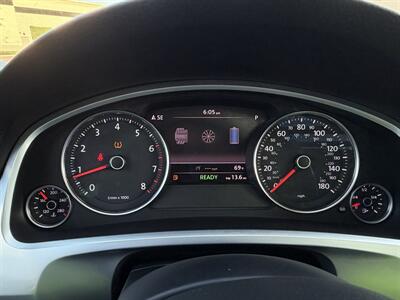 2012 Volkswagen Touareg Hybrid   - Photo 69 - Norwalk, CA 90650-2241
