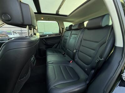 2012 Volkswagen Touareg Hybrid   - Photo 52 - Norwalk, CA 90650-2241