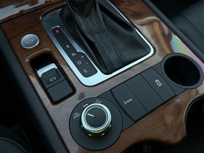 2012 Volkswagen Touareg Hybrid   - Photo 72 - Norwalk, CA 90650-2241