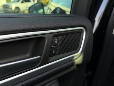 2012 Volkswagen Touareg Hybrid   - Photo 49 - Norwalk, CA 90650-2241