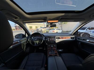 2012 Volkswagen Touareg Hybrid   - Photo 54 - Norwalk, CA 90650-2241