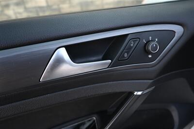 2021 Volkswagen Golf TSI   - Photo 17 - Norwalk, CA 90650-2241