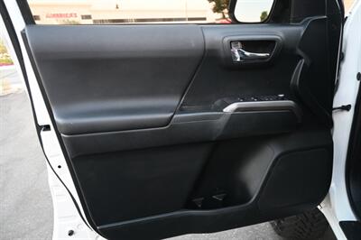 2016 Toyota Tacoma TRD Off-Road   - Photo 18 - Norwalk, CA 90650-2241