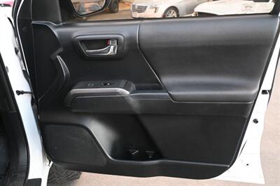 2016 Toyota Tacoma TRD Off-Road   - Photo 52 - Norwalk, CA 90650-2241