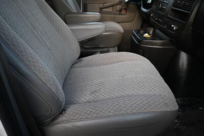 2017 Chevrolet Express LT 3500   - Photo 32 - Norwalk, CA 90650-2241