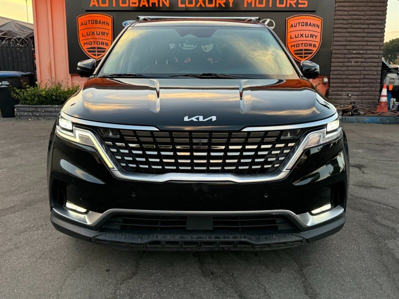 2022 Kia Carnival SX  