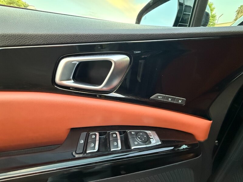 2022 Kia Carnival SX - Photo 16 - Norwalk, CA 90650-2241