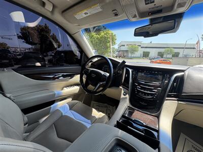 2016 Cadillac Escalade Luxury Collection   - Photo 37 - Norwalk, CA 90650-2241