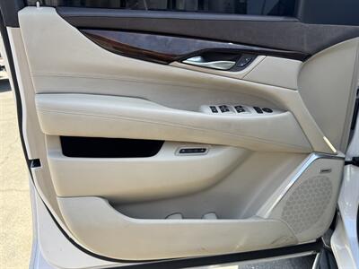 2016 Cadillac Escalade Luxury Collection   - Photo 21 - Norwalk, CA 90650-2241