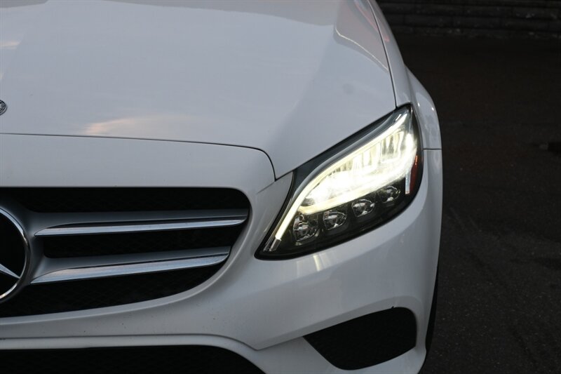 2019 Mercedes Benz C 300 Sedan photo 4