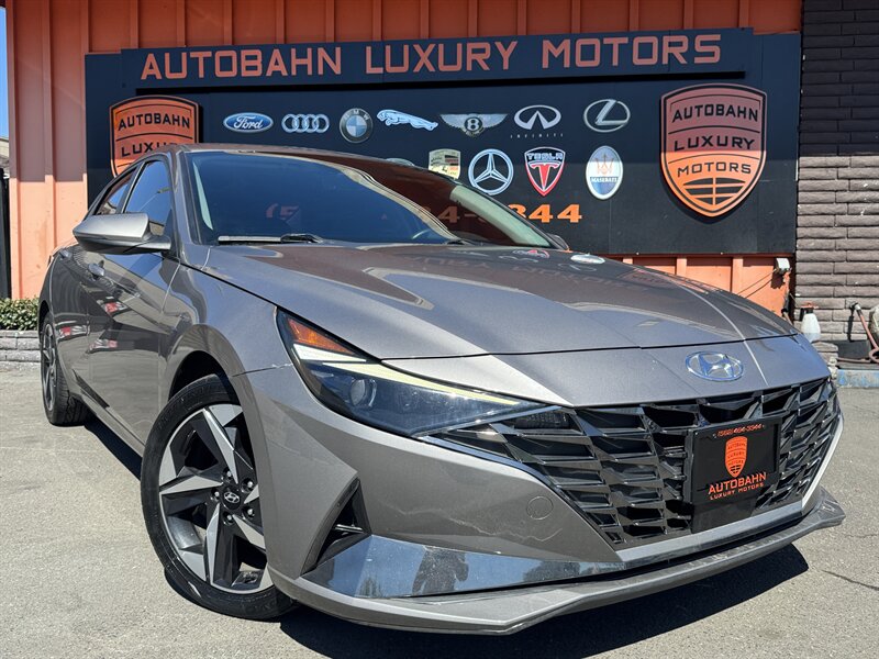 2022 Hyundai Elantra Limited