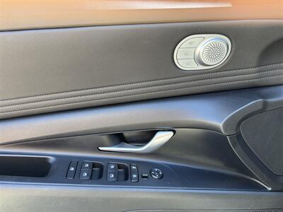 2022 Hyundai ELANTRA Hybrid Limited - Photo 20 - Norwalk, CA 90650-2241