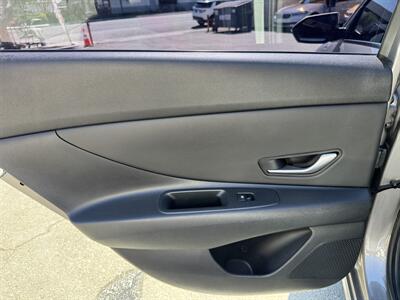 2022 Hyundai ELANTRA Hybrid Limited - Photo 26 - Norwalk, CA 90650-2241