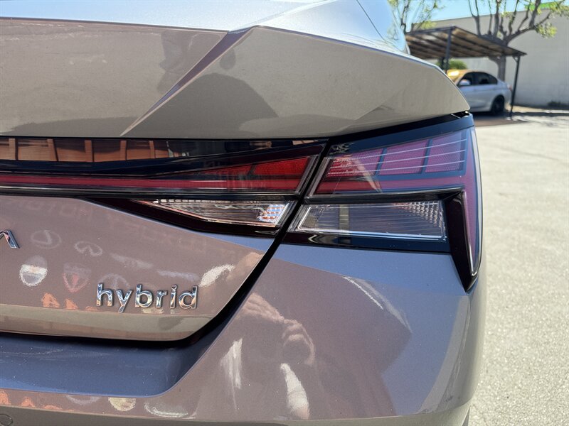2022 Hyundai ELANTRA Hybrid Limited - Photo 14 - Norwalk, CA 90650-2241