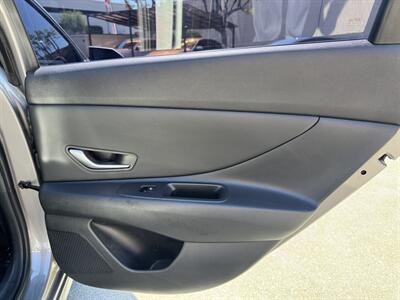 2022 Hyundai ELANTRA Hybrid Limited - Photo 35 - Norwalk, CA 90650-2241