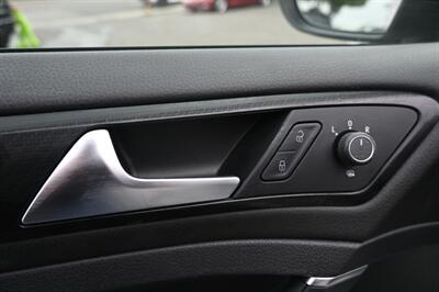 2019 Volkswagen Golf R 4Motion   - Photo 18 - Norwalk, CA 90650-2241