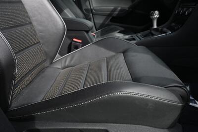 2019 Volkswagen Golf R 4Motion   - Photo 58 - Norwalk, CA 90650-2241